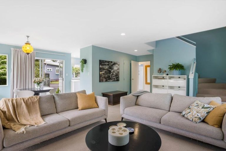 Photo of property in 1/105 Glendale Road, Glen Eden, Auckland, 0602