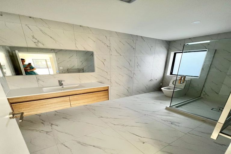 Photo of property in 8 Kotuitui Drive, Wainui, Silverdale, 0992