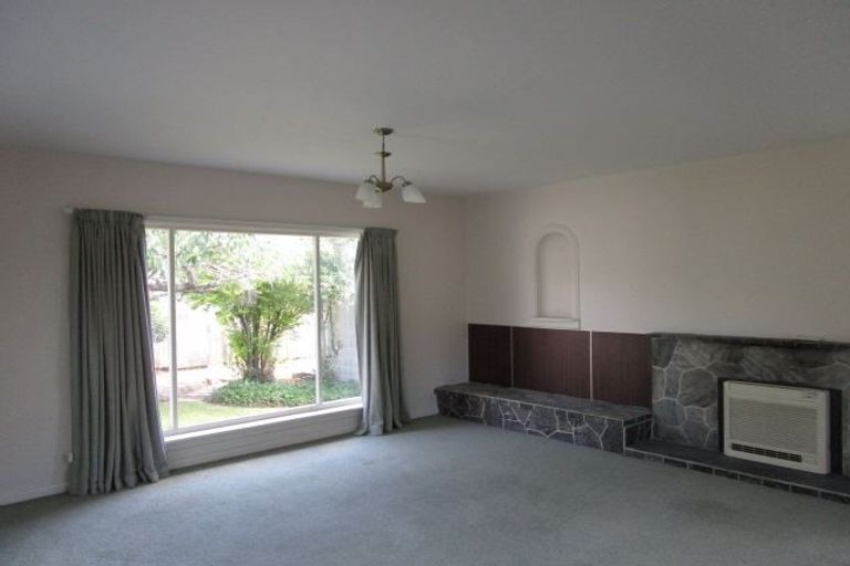 Photo of property in 145a Hamilton Avenue, Ilam, Christchurch, 8041