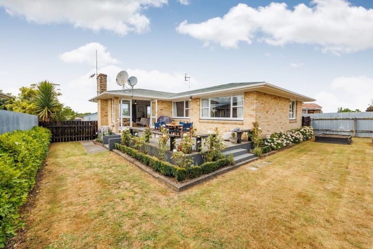 Photo of property in 22 Mcclure Street, Feilding, 4702