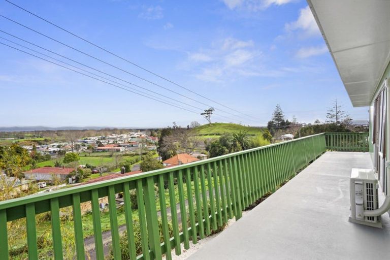 Photo of property in 8 De Castro Street, Paeroa, 3600