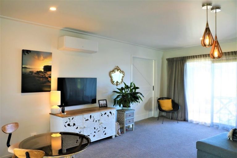 Photo of property in 70 Leeward Drive, Whitianga, 3510