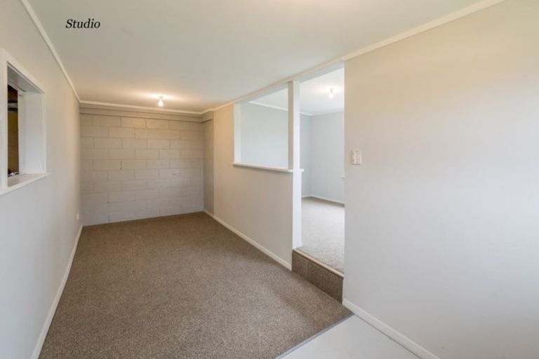 Photo of property in 24 Ferguson Street, Levin, 5510