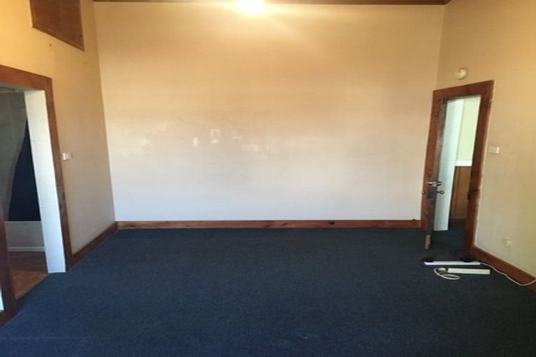 Photo of property in 44 Lombard Street, Palmerston North, 4410