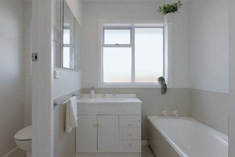 Photo of property in 297 Waimairi Road, Ilam, Christchurch, 8041