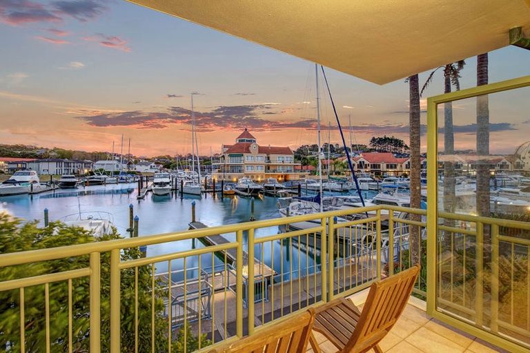 Photo of property in 80 Harbour Village Drive, Gulf Harbour, Whangaparaoa, 0930