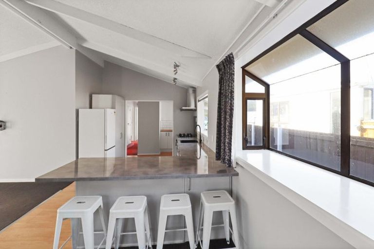 Photo of property in 29 Newburn Grove, Wainuiomata, Lower Hutt, 5014