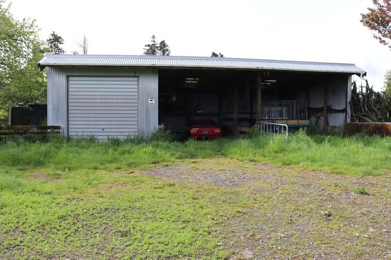 Photo of property in 1060 Mountain Road, Waiongana, Inglewood, 4389