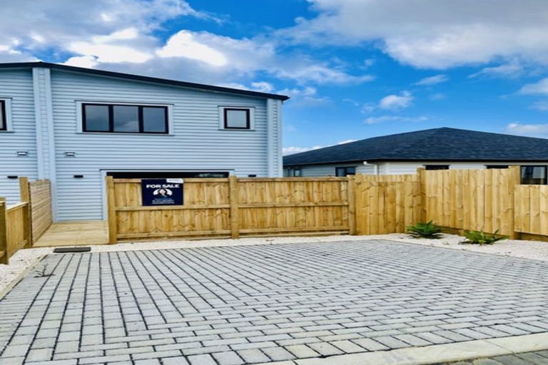 Photo of property in 42 Auranga Drive, Karaka, Papakura, 2113