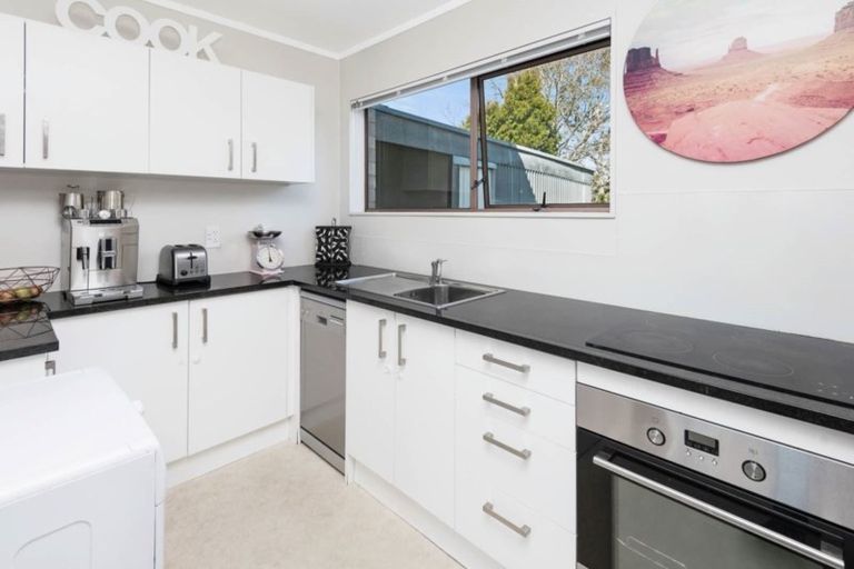 Photo of property in 1/18 Pegler Drive, Howick, Auckland, 2014