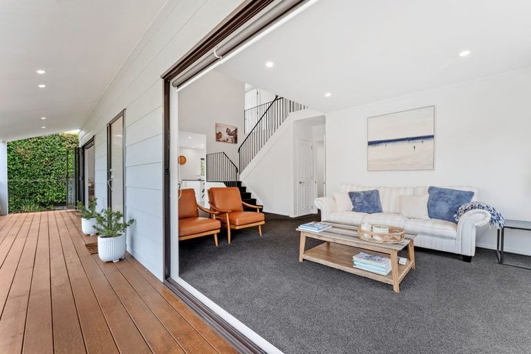 Photo of property in 71 The Circle, Manly, Whangaparaoa, 0930
