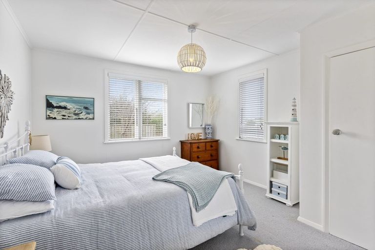 Photo of property in 64 Dixie Street, Te Horo Beach, Otaki, 5581