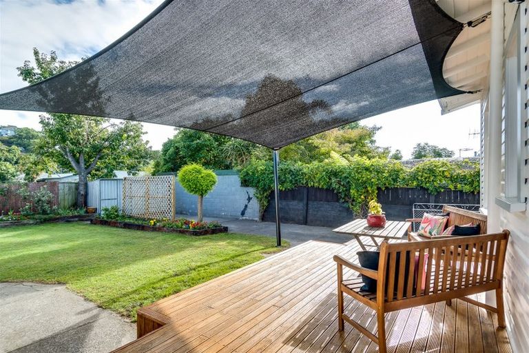 Photo of property in 40 Carnell Street, Napier South, Napier, 4110