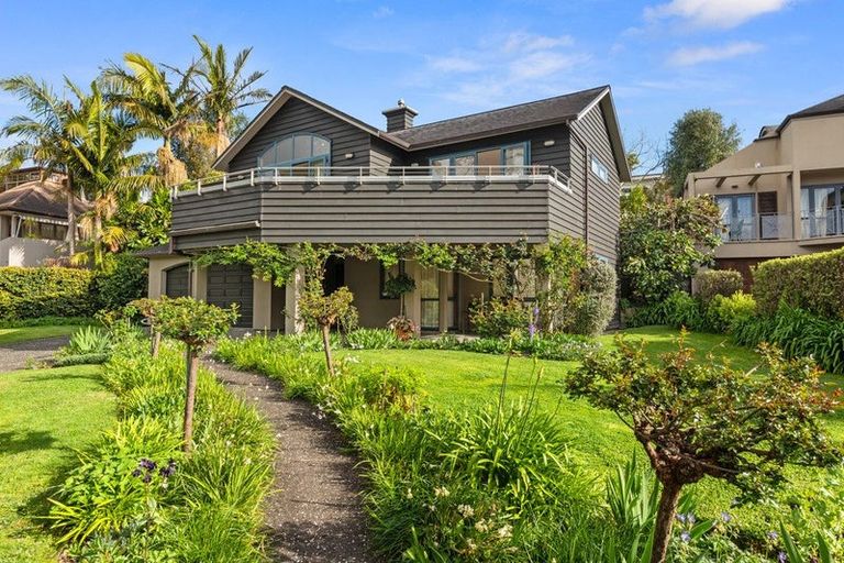 Photo of property in 38 Harley Close, Hauraki, Auckland, 0622