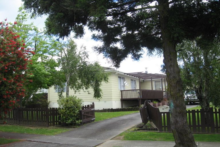 Photo of property in 15 Smedley Street, Manurewa, Auckland, 2102