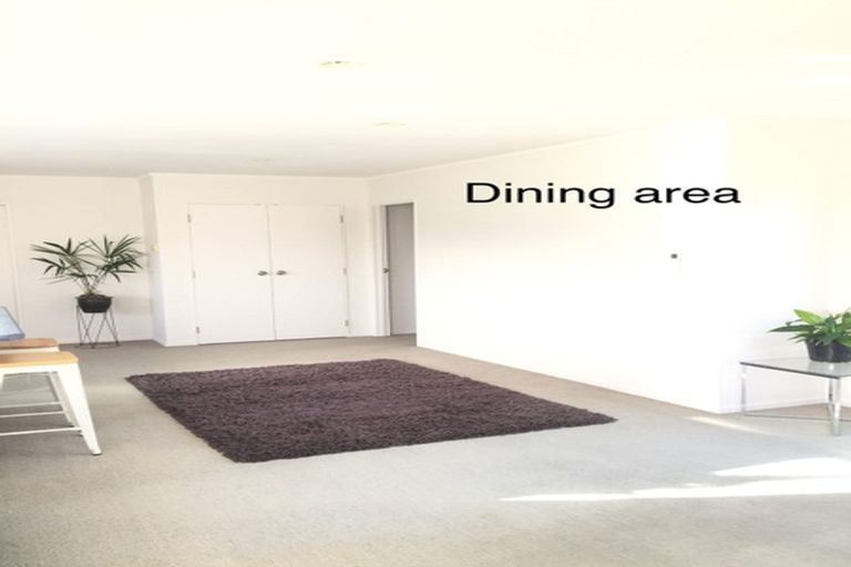 Photo of property in 6 Blueridge Close, Sunnyvale, Auckland, 0612