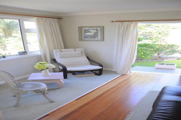 Photo of property in 122 Donald Street, Karori, Wellington, 6012