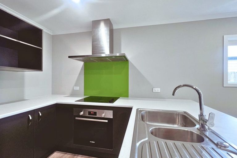 Photo of property in 16 Koru Loop, Paraparaumu, 5032