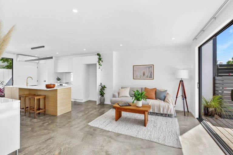 Photo of property in 26a Brennan Avenue, Te Atatu Peninsula, Auckland, 0610