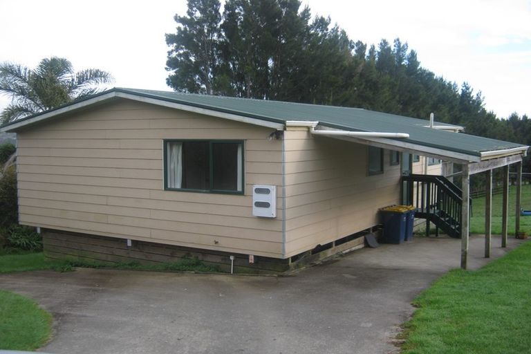 Photo of property in 451 Paremoremo Road, Paremoremo, Auckland, 0632