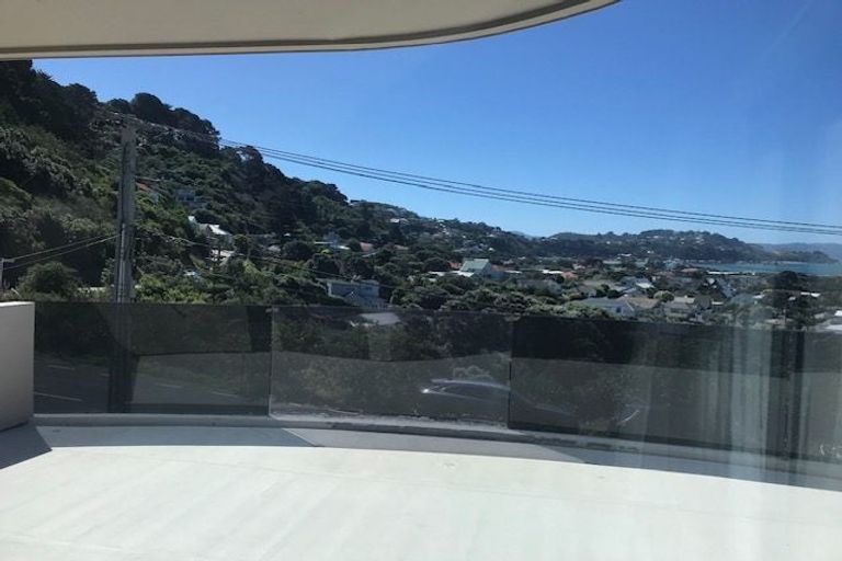 Photo of property in 75 Mantell Street, Seatoun, Wellington, 6022