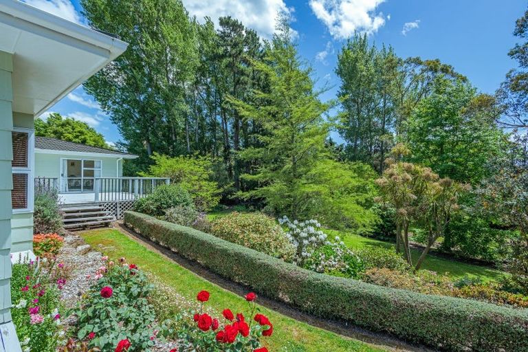 Photo of property in 27 Cambridge Street, Pahiatua, 4910