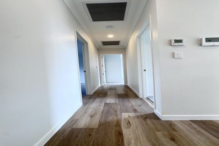 Photo of property in 75 Parish Drive, Wainui, 0932