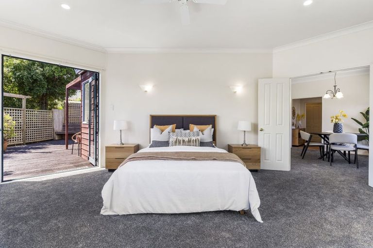 Photo of property in 56 Caribbean Drive, Unsworth Heights, Auckland, 0632