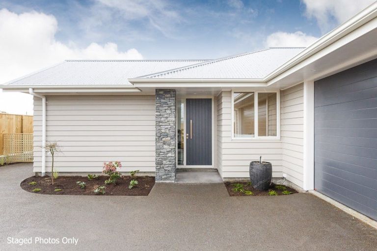 Photo of property in 110 Roberts Line, Kelvin Grove, Palmerston North, 4414