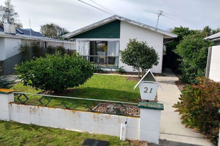 Photo of property in 21 Tonks Street, North New Brighton, Christchurch, 8083