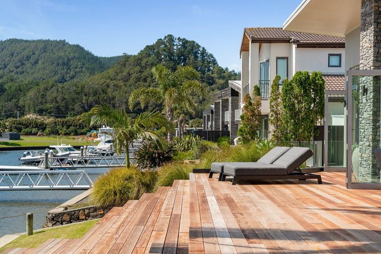 Photo of property in 156 Waterways Parade, Pauanui, Hikuai, 3579