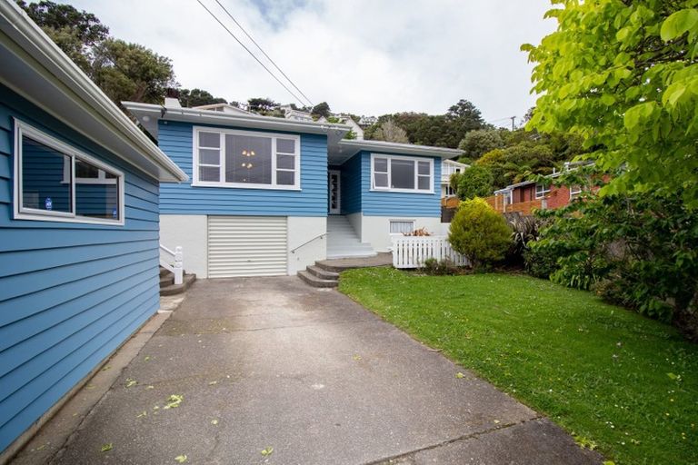 Photo of property in 74 Warwick Street, Wilton, Wellington, 6012