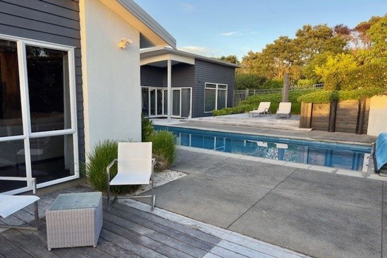 Photo of property in 9 Mott Lane, Whitford, Howick, 2571