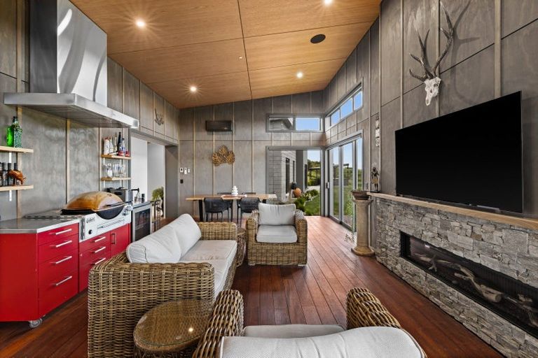 Photo of property in 49 Matuku Road, Crownthorpe, Hastings, 4179