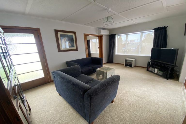 Photo of property in 290 Great South Road, Papakura, 2110