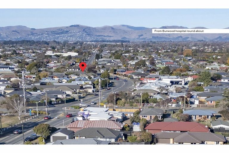 Photo of property in 262 Burwood Road, Burwood, Christchurch, 8083