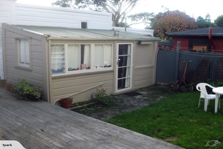 Photo of property in 73 Pirie Street, Mount Victoria, Wellington, 6011