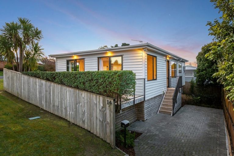Photo of property in 14 Fordham Street, Beach Haven, Auckland, 0626