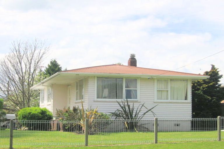 Photo of property in 10 Elliott Crescent, Owhata, Rotorua, 3010