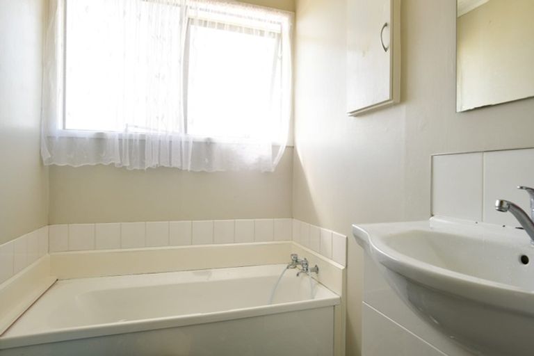 Photo of property in 235 Weymouth Road, Manurewa, Auckland, 2102