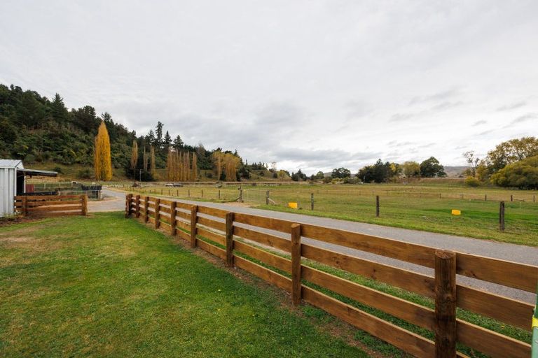 Photo of property in 1 Kereru Street, Mangaweka, 4797