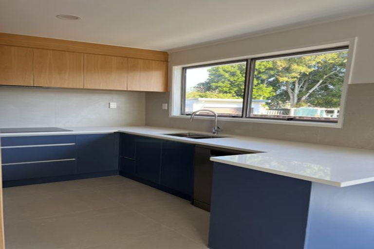 Photo of property in 36 Hope Farm Avenue, Pakuranga Heights, Auckland, 2010