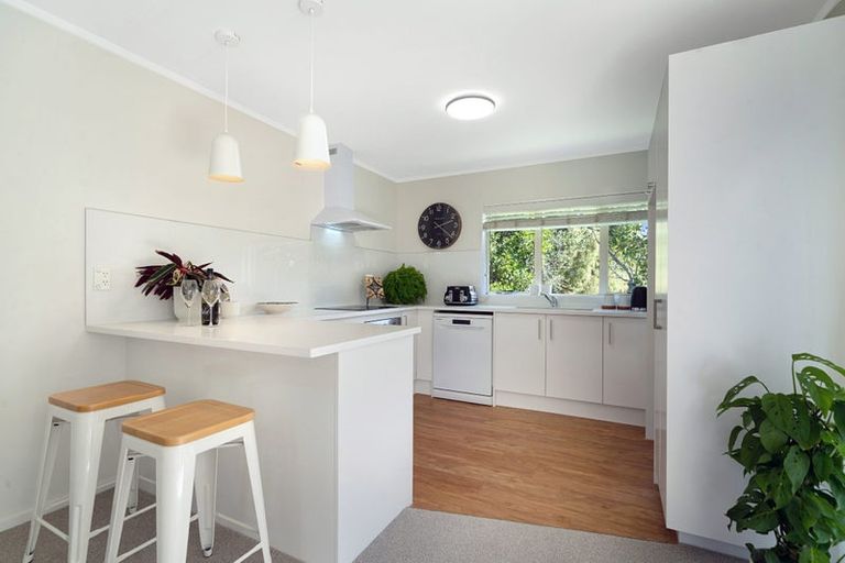 Photo of property in 9 Central Park Drive, Te Atatu South, Auckland, 0610