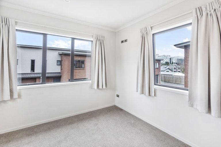 Photo of property in 1/85 Normandy Avenue, Melville, Hamilton, 3206