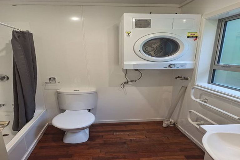 Photo of property in 60a Croydon Street, Karori, Wellington, 6012