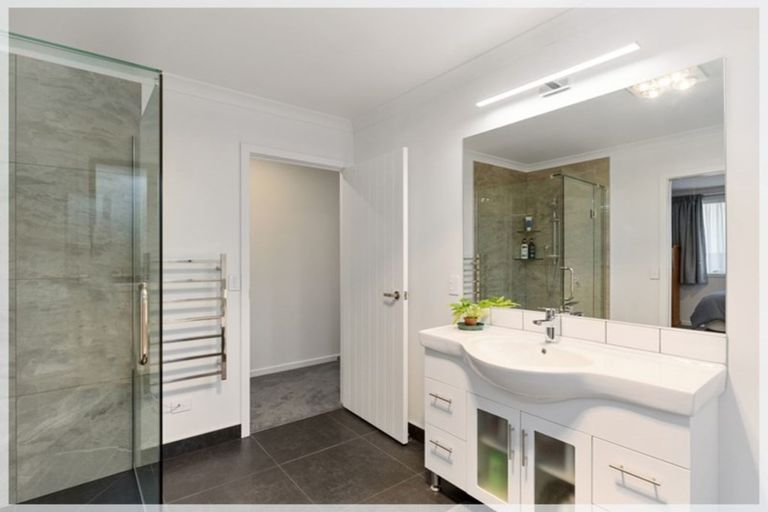 Photo of property in 41a Queenwood Road, Levin, 5510