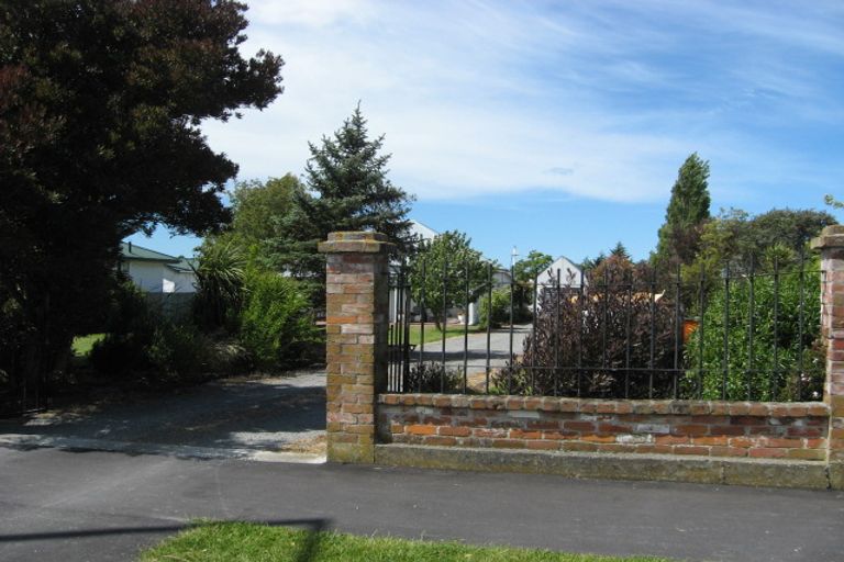 Photo of property in 23 Carters Road, Amberley, 7410