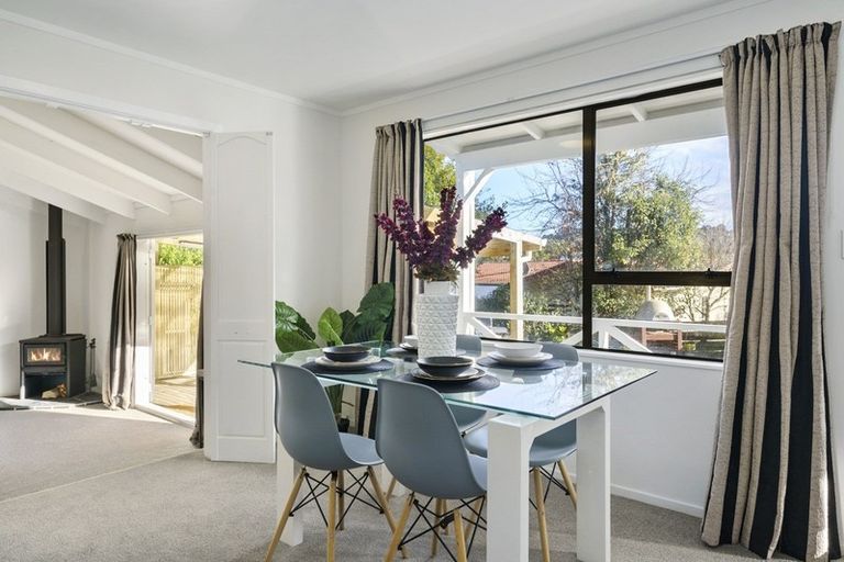 Photo of property in 3 Azimuth Place, Whitby, Porirua, 5024