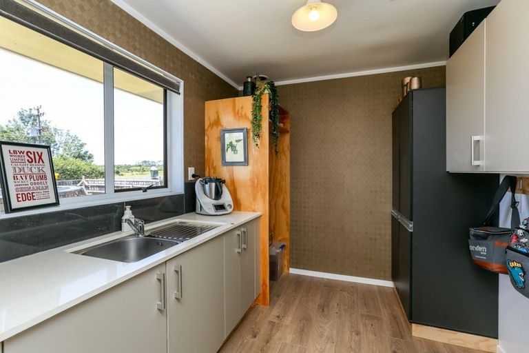 Photo of property in 1988 Egmont Road, Kaimiro, Inglewood, 4386