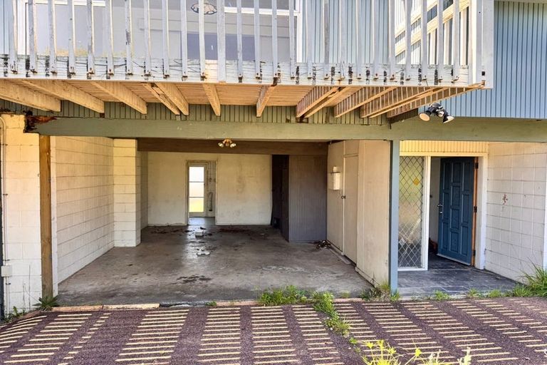 Photo of property in 279 Pakuranga Road, Pakuranga Heights, Auckland, 2010